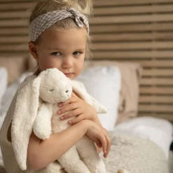 Moonie - The Organic Humming Bunny
