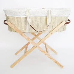 Nestling Moses Basket